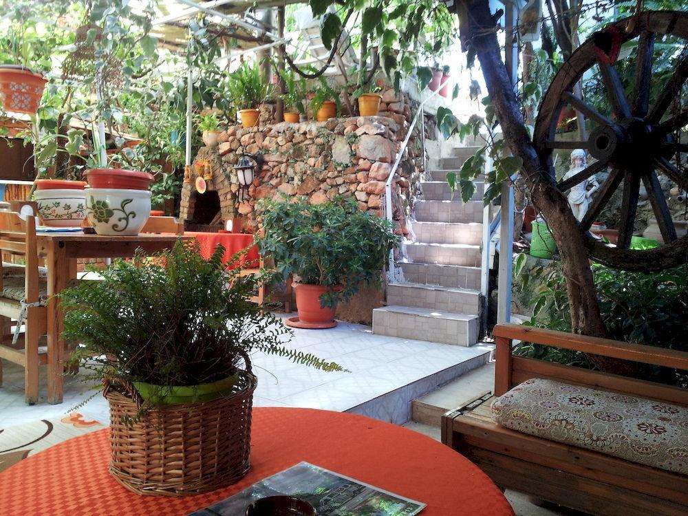Ferah Hostel Monica'S Place Fethiye Exterior foto