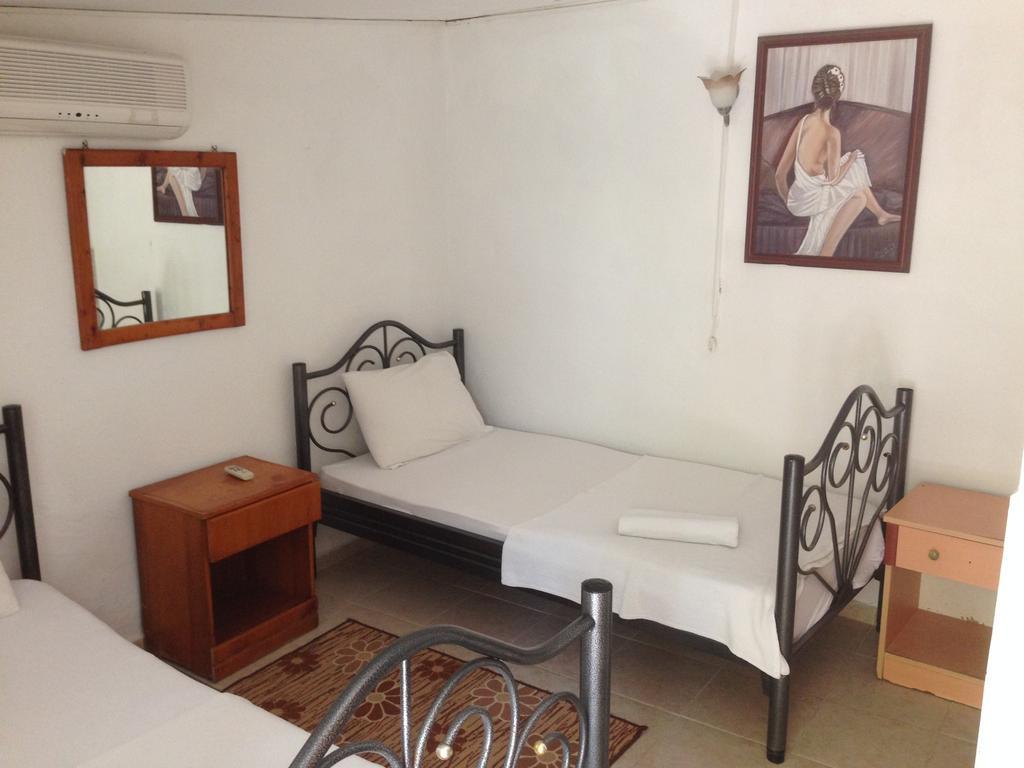 Ferah Hostel Monica'S Place Fethiye Exterior foto