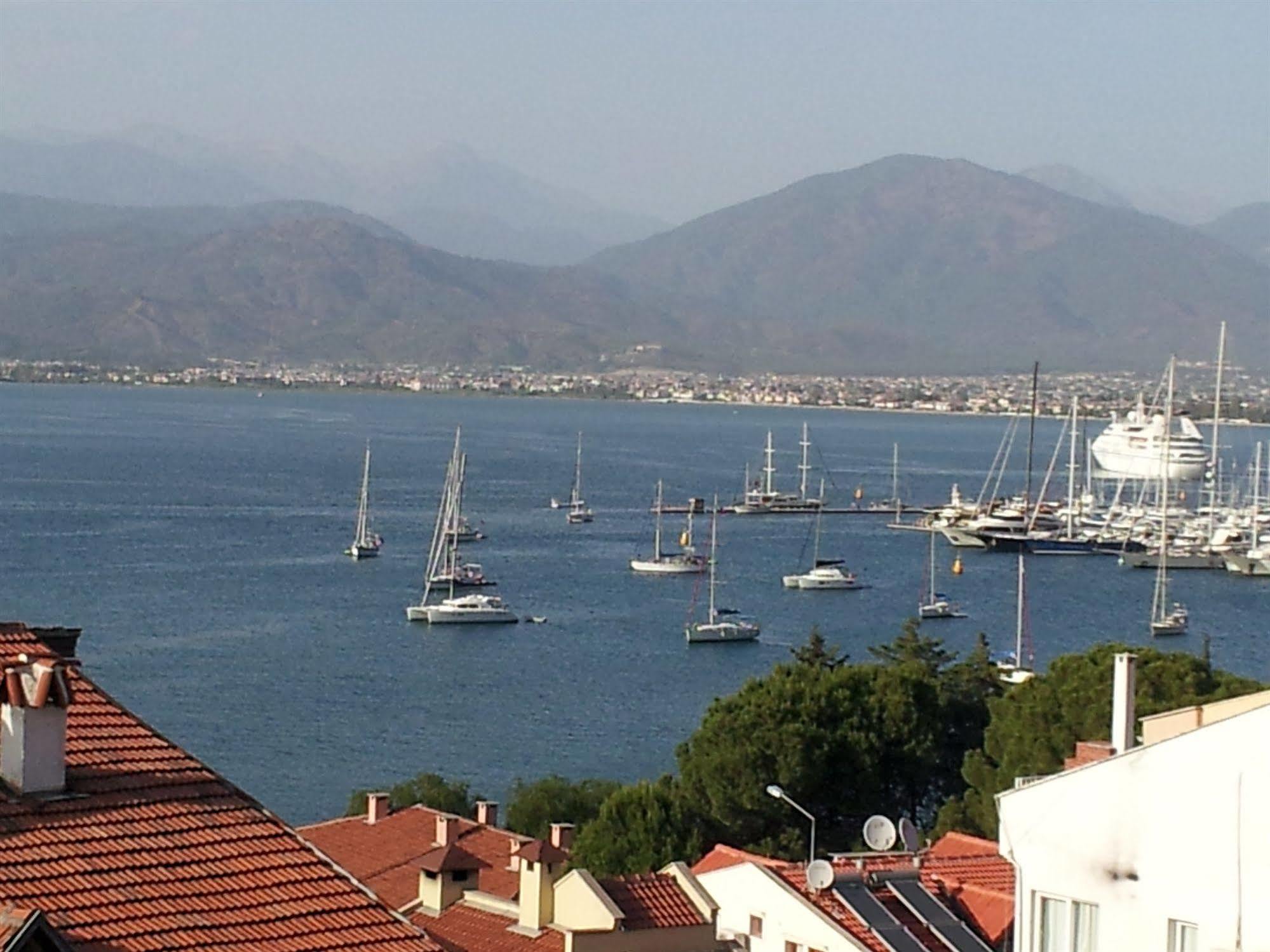 Ferah Hostel Monica'S Place Fethiye Exterior foto