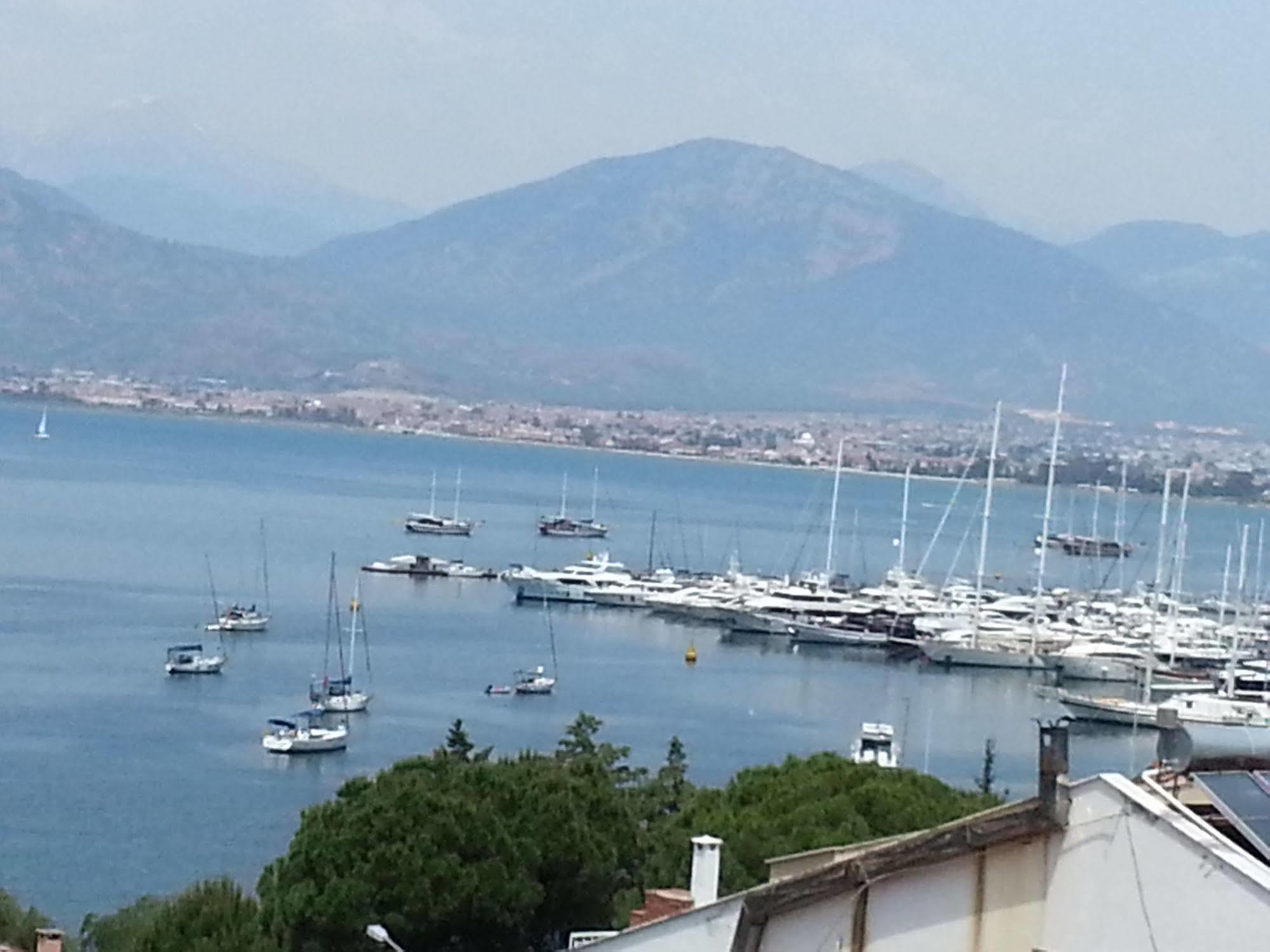Ferah Hostel Monica'S Place Fethiye Exterior foto